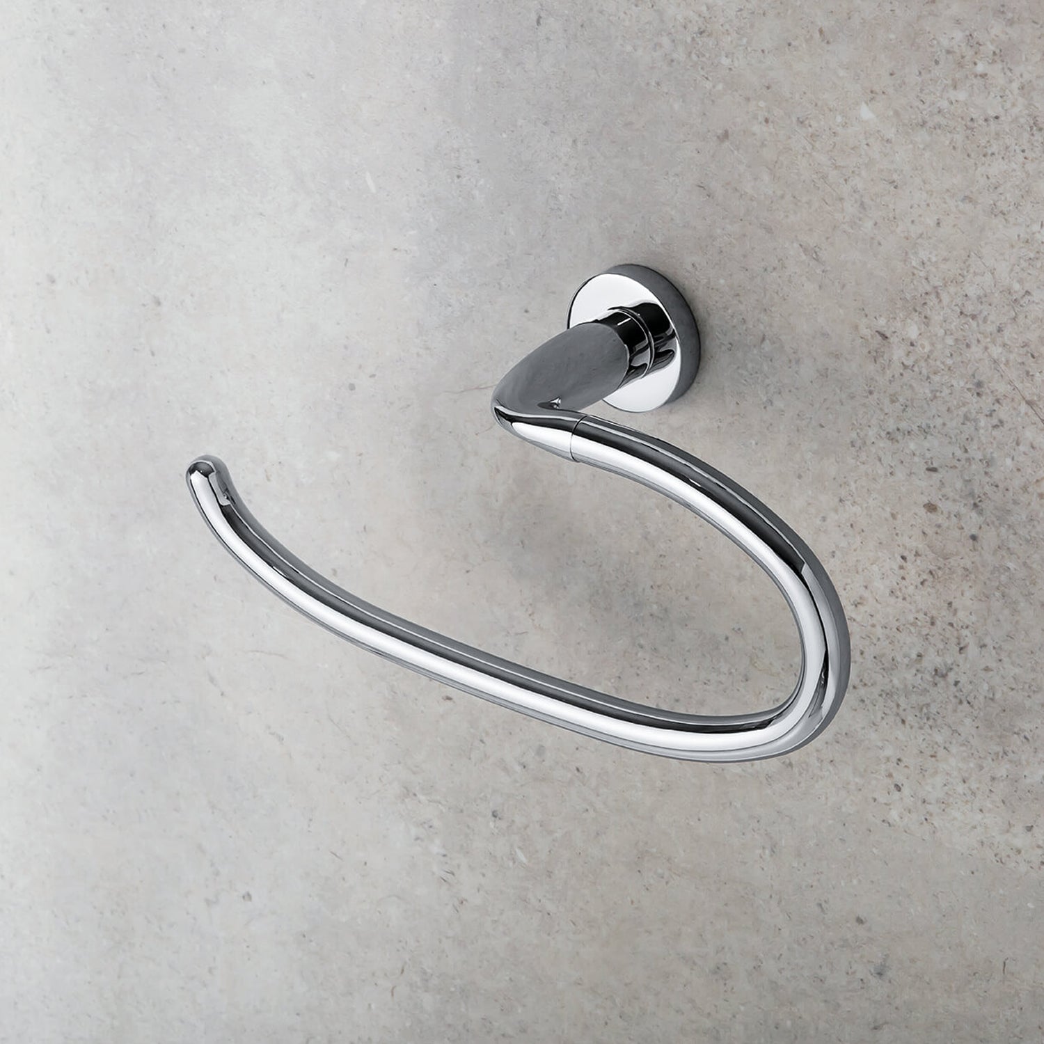Portasalviette ad Anello in ottone cromato Colombo Design collezione Basic Con fissaggio a tassello e ad incollo con kit opzionale by CeramicStore | Lo specialista del tuo bagno
