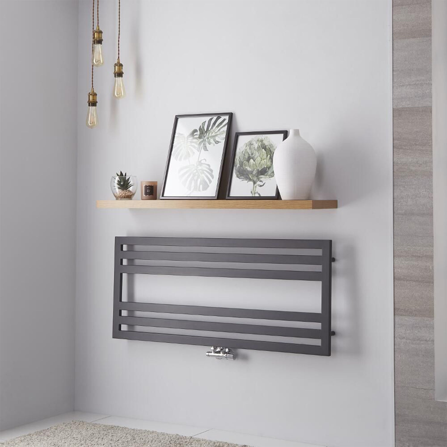 Termoarredo piatto Lazzarini 500x1200 mm interasse 1100 mm/50 mm modello Urbino finitura Antracite by CeramicStore | Lo specialista del tuo bagno