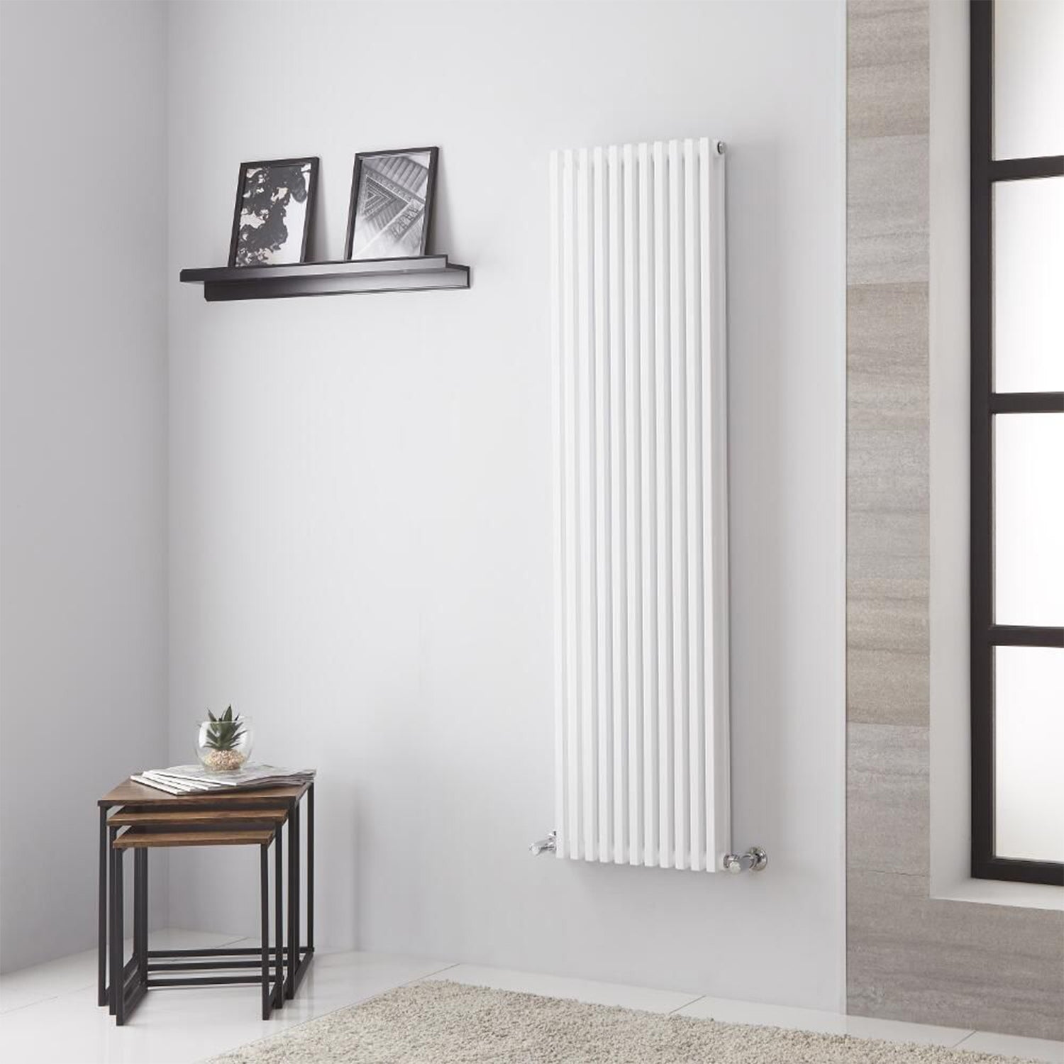 Termoarredo singolo Lazzarini 1806x392 mm interasse 392/1770 mm modello Grosseto V finitura Bianco by CeramicStore | Lo specialista del tuo bagno