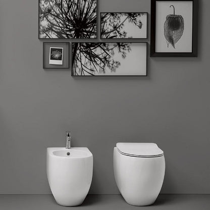 Sanitari filomuro senza brida 52x36 cm collezione Flo Kerasan con sedile soft close