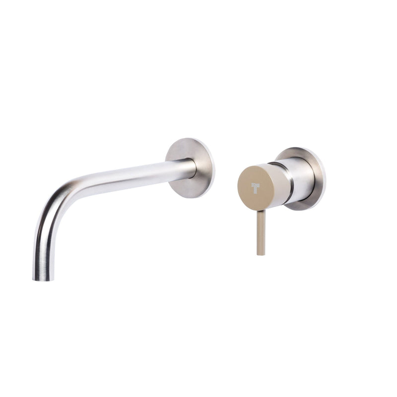 Rubinetto miscelatore Lavabo a Parete con canna di erogazione da 20 cm in acciaio inox Finitura Spazzolata con Maniglia colore Deserto Tubico Colorado by CeramicStore | Lo specialista del tuo bagno