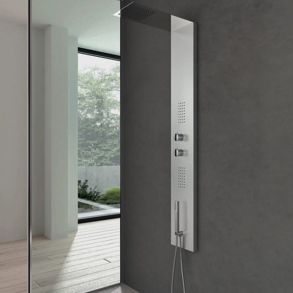 Pannello Doccia Multifunzione dal design minimale realizzato in acciaio inox spazzolato con finitura a specchio by CeramicStore | Lo specialista del tuo bagno