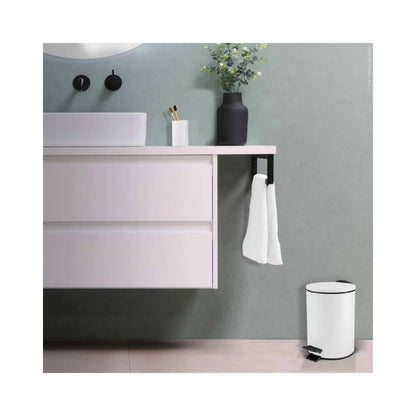 Pattumiera a pedale modello Adelar 3 litri colore bianco opaco by CeramicStore | Lo specialista del tuo bagno