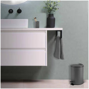 Pattumiera a pedale modello Adelar capienza 3 Litri colore grigio opaco by CeramicStore | Lo specialista del tuo bagno