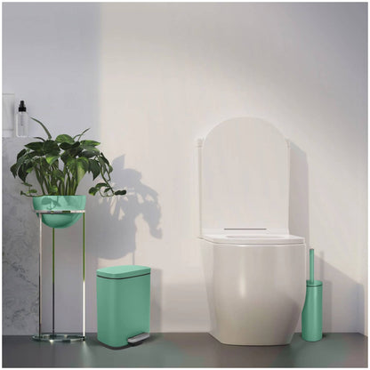 Pattumiera a pedale modello Akira in acciaio capienza 5 Litri colore verde opaco by CeramicStore | Lo specialista del tuo bagno