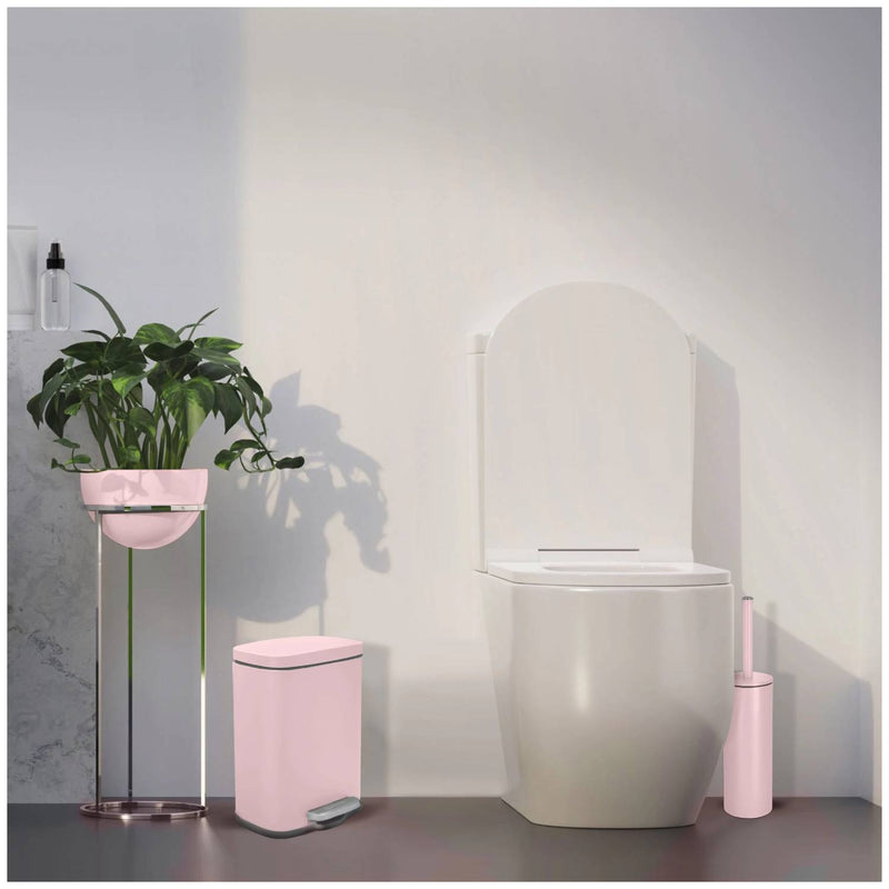 Pattumiera a pedale modello Akira in acciaio capienza 5 litri colore rosa opaco by CeramicStore | Lo specialista del tuo bagno