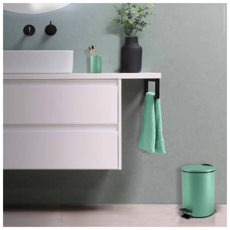 Pattumiera a pedale modello Adelar capienza 3 litri colore verde opaco by CeramicStore | Lo specialista del tuo bagno