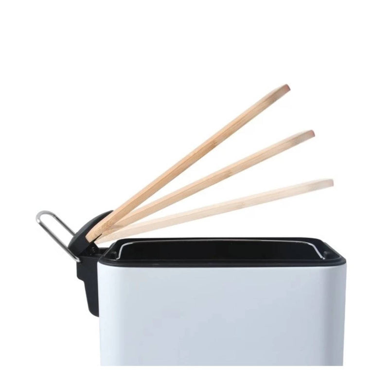 Pattumiera a pedale modello Erik in acciaio e bambà¹ capacità 5 litri colore bianco opaco by CeramicStore | Lo specialista del tuo bagno