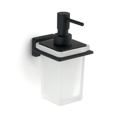 Dosasapone a parete con erogatore in Cromall Gedy modello Atena - Nero Matt by CeramicStore | Lo specialista del tuo bagno