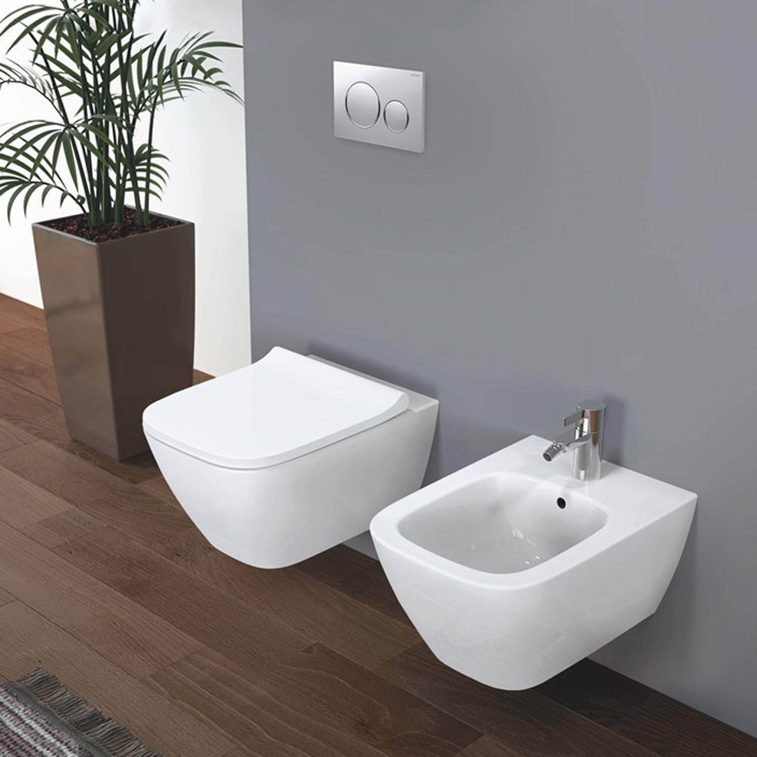 Sanitari sospesi senza brida con sedile tradizionale modello Smyle Geberit cm 54x35