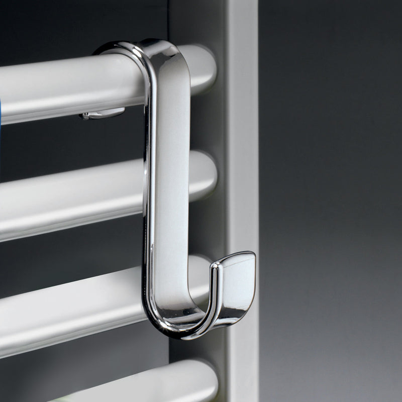 Appendiabiti per termoarredo modello Merlino - Cromato by CeramicStore | Lo specialista del tuo bagno