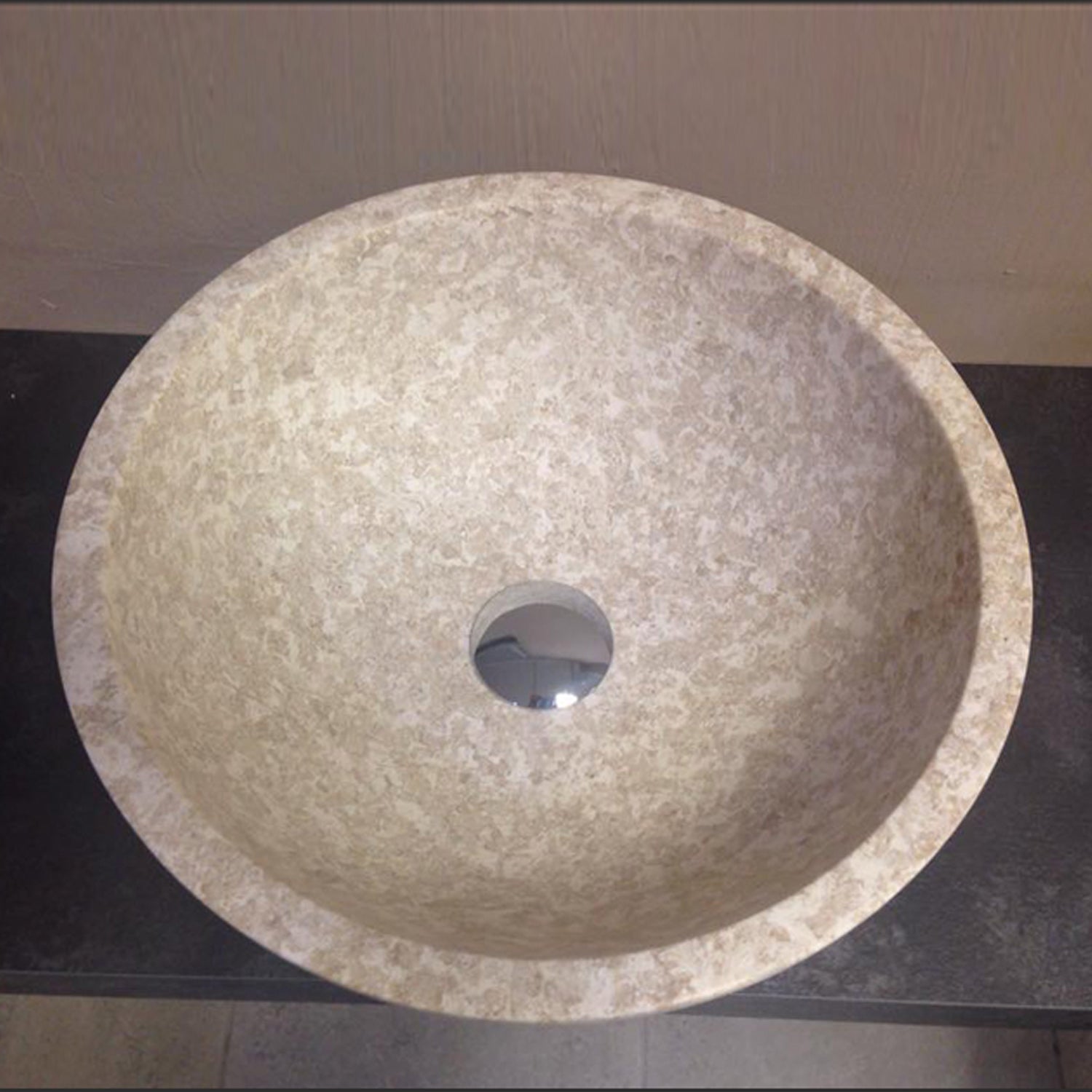 Lavabo da Appoggio in Marmo Tondo Trotol Levigato by CeramicStore | Lo specialista del tuo bagno