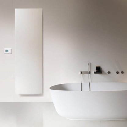 Termoarredo elettrico a piastra verticale modello E-Termocrea Smart bianco 2020x620 mm by CeramicStore | Lo specialista del tuo bagno