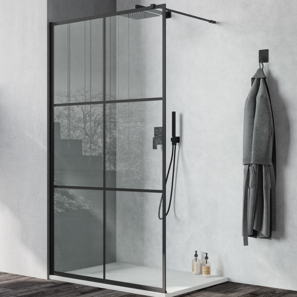 Parete doccia Walk In cm 120 in cristallo temperato trasparente 8mm collezione Beauty Industrial con profili neri by CeramicStore | Lo specialista del tuo bagno