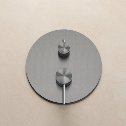 Miscelatore monocomando a incasso per doccia con deviatore RubiFlux serie Aria - Acciaio satinato by CeramicStore | Lo specialista del tuo bagno