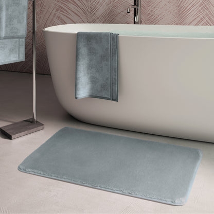Tappeto bagno 50x80 cm modello Fuzzy di Gedy - Grigio by CeramicStore | Lo specialista del tuo bagno