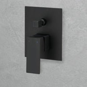 Miscelatore doccia a incasso con deviatore in ottone verniciato nero opaco Perla Nera by CeramicStore | Lo specialista del tuo bagno