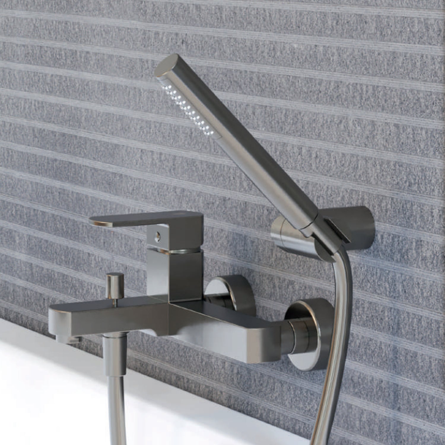 Miscelatore monocomando per vasca con kit doccino RubiFlux serie Dema - Nickel by CeramicStore | Lo specialista del tuo bagno