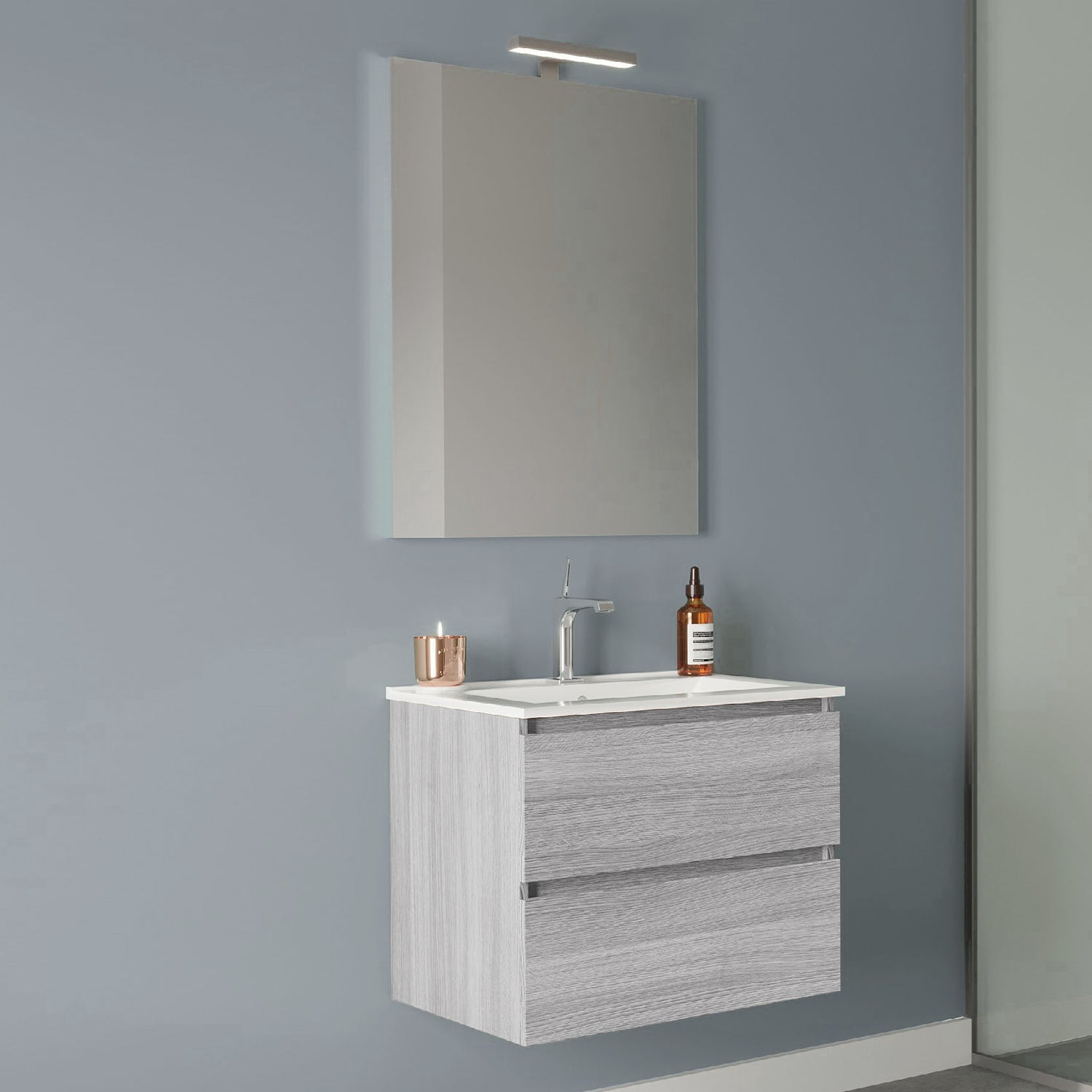 Mobile bagno con lavabo in ceramica specchio e lampada cm 60 colore Rovere Grigio- Cubi&Co modello Symmetry Classic 1 by CeramicStore | Lo specialista del tuo bagno