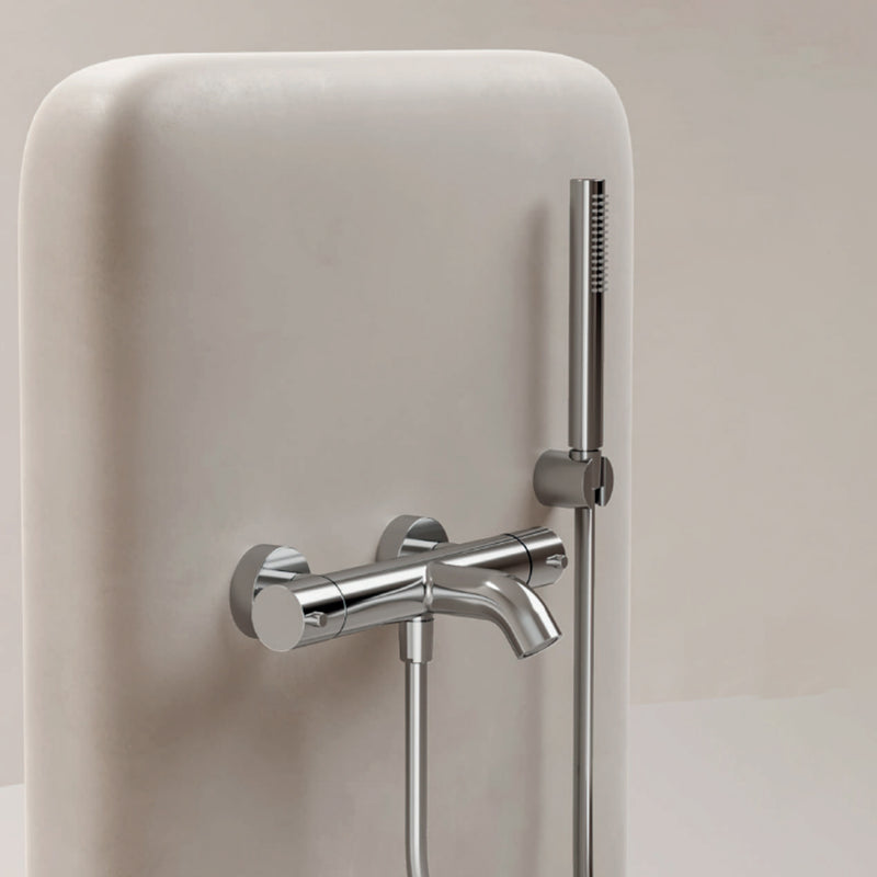 Miscelatore monocomando per vasca con kit doccino RubiFlux serie Regal - Nero Opaco by CeramicStore | Lo specialista del tuo bagno