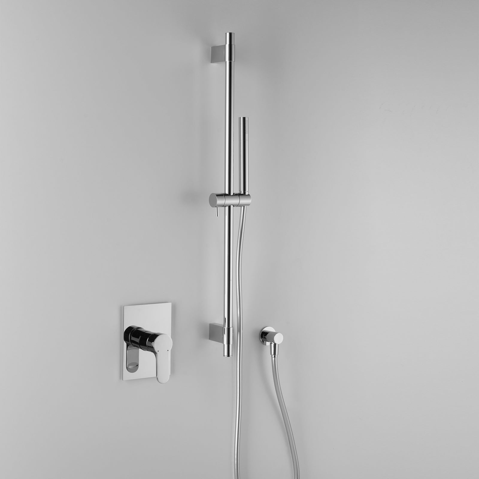 Composizione doccia by ARES: saliscendi in ottone con erogazione MOON+ doccetta+miscelatore by CeramicStore | Lo specialista del tuo bagno