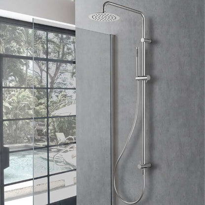 Colonna doccia in ottone Pechino di Weiss Stern con soffione tondo, presa acqua e deviatore - Cromo by CeramicStore | Lo specialista del tuo bagno