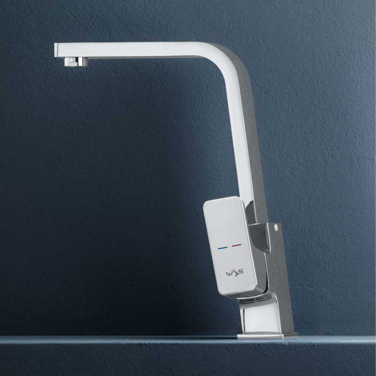 Miscelatore monocomando per lavello serie Blow con bocca alta girevole by CeramicStore | Lo specialista del tuo bagno
