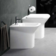 Sanitari filoparete con sedile tradizionale di Ceramica Azzurra modello Prua