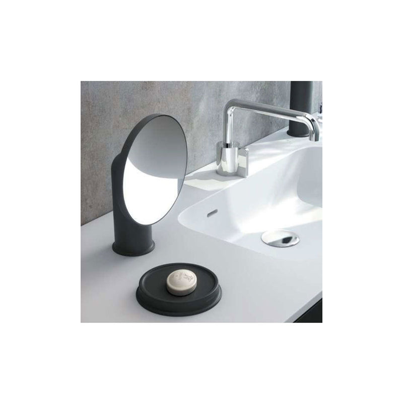 Specchio ingranditore da appoggio in acciaio della collezione 'Geyser' by Cosmic - Nero satinato by CeramicStore | Lo specialista del tuo bagno
