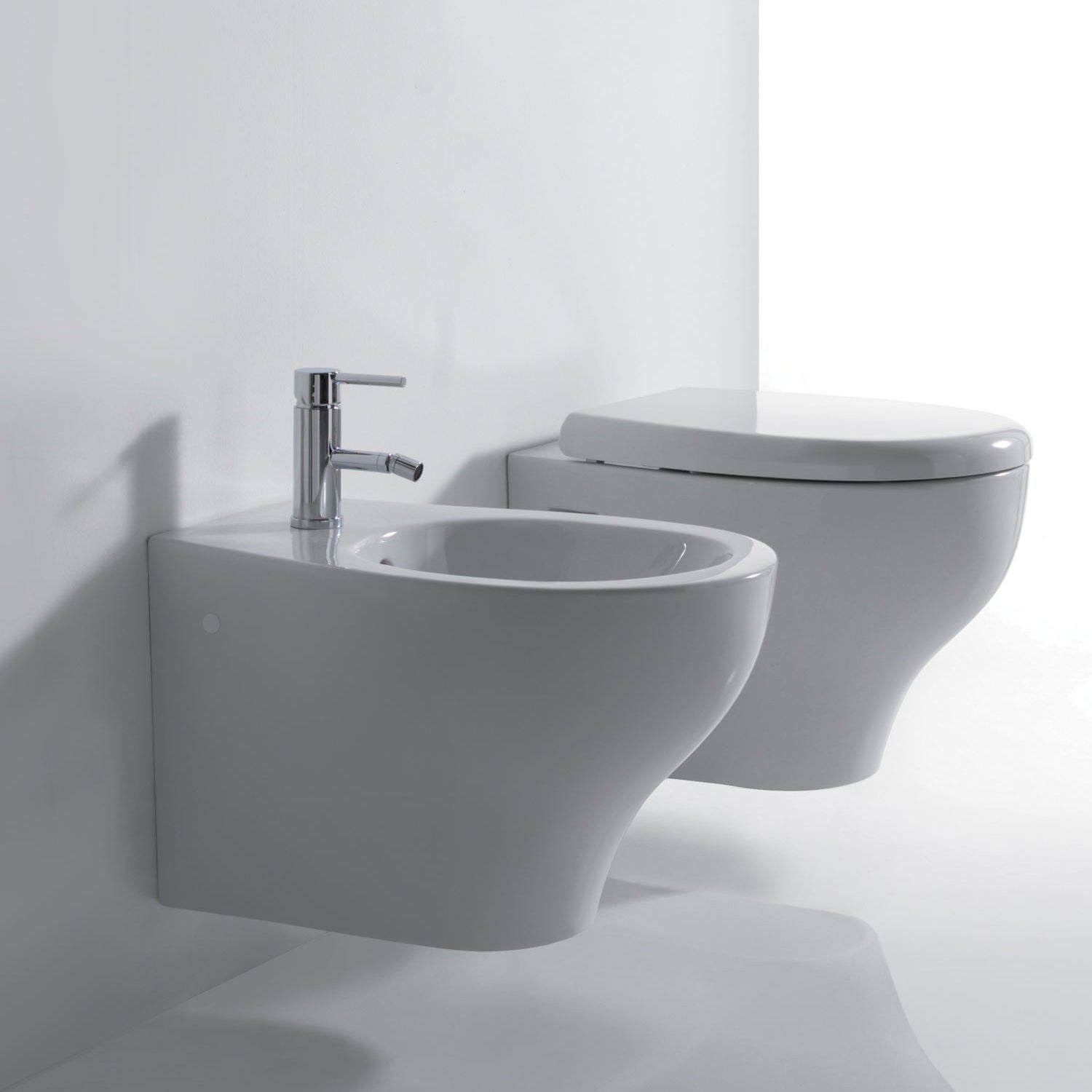Coppia di Sanitari Sospesi 53x36 cm serie Eden di Ceramica Galassia con sedile soft close