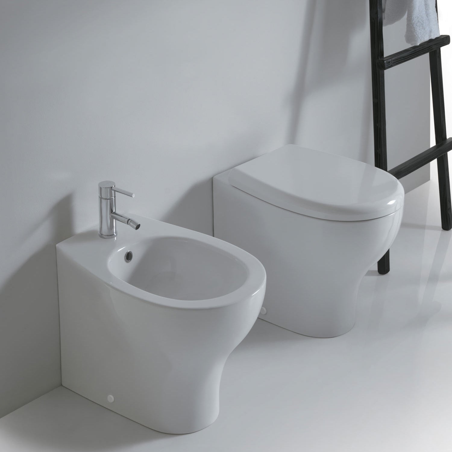 Bidet Filomuro 53x36 cm serie Eden di Ceramica Galassia