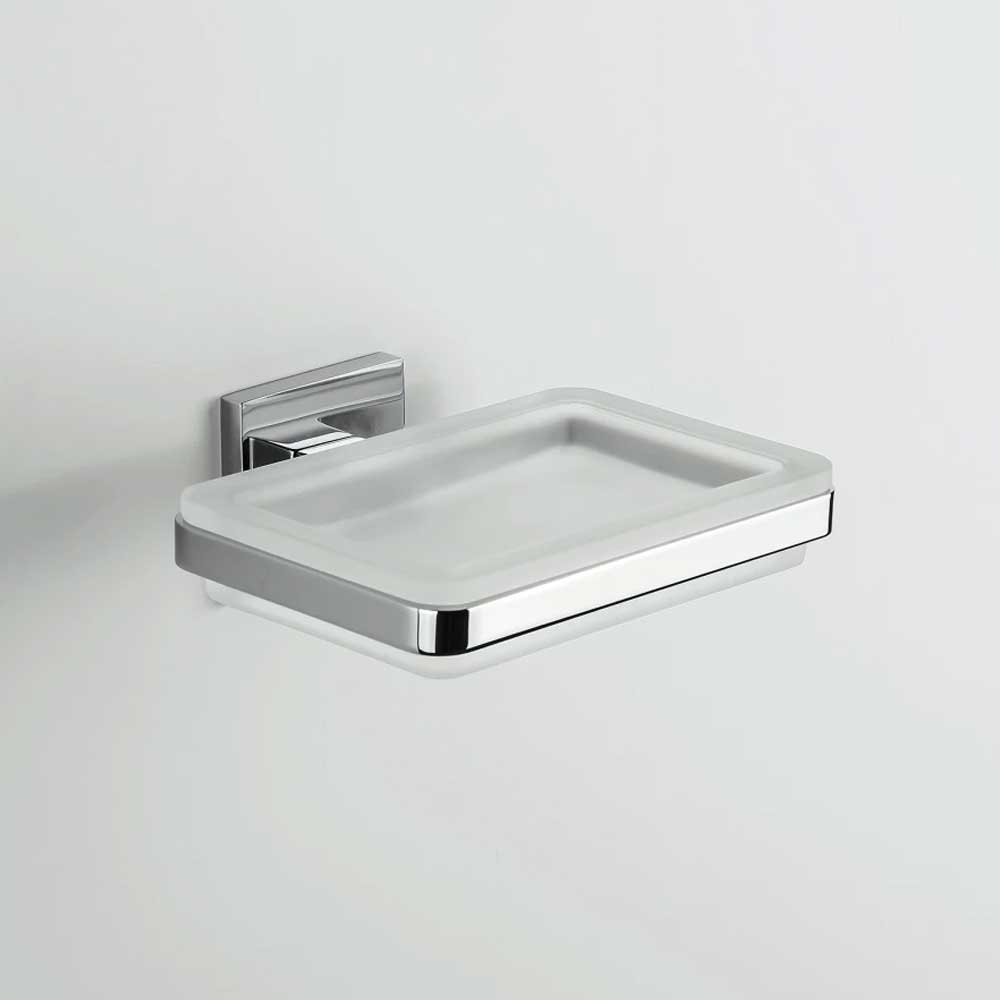 Porta sapone di forma squadrata in ottone cromato con piattino in vetro satinato Colombo Design collezione BasicQ Con fissaggio a tassello by CeramicStore | Lo specialista del tuo bagno