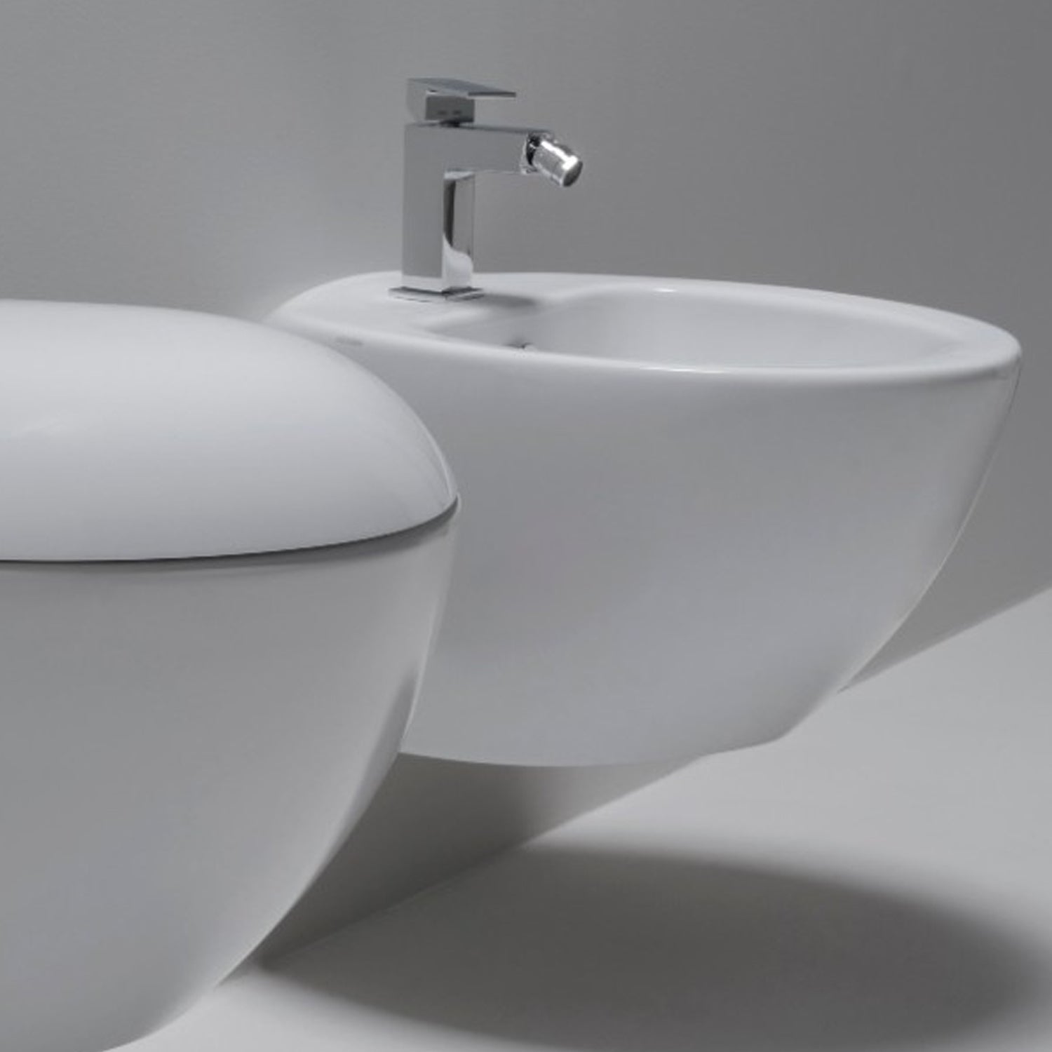Set Sanitari Sospesi Mini Clas+ Azzurra Ceramica â€“ WC & Bidet Design Moderno e Risparmio Idrico