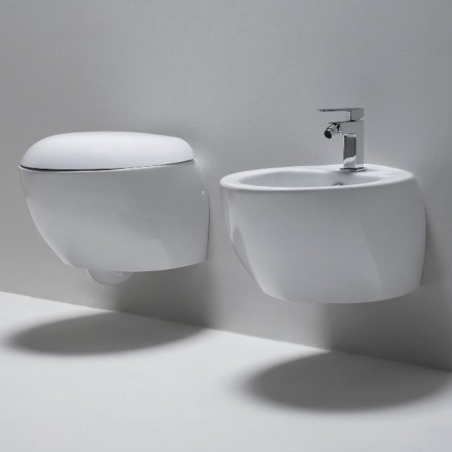 Set Sanitari Sospesi Mini Clas+ Azzurra Ceramica â€“ WC & Bidet Design Moderno e Risparmio Idrico