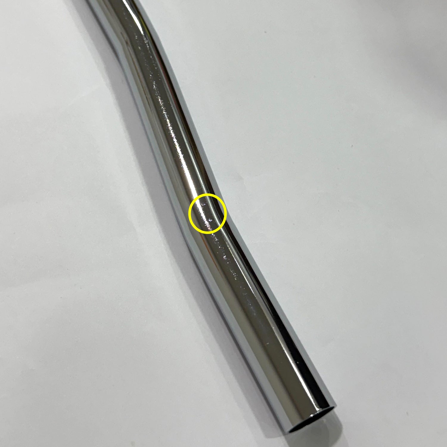 Versione Outlet - Rubinetto a pulsante cromato da parete di Idral con arresto temporizzato by CeramicStore | Lo specialista del tuo bagno