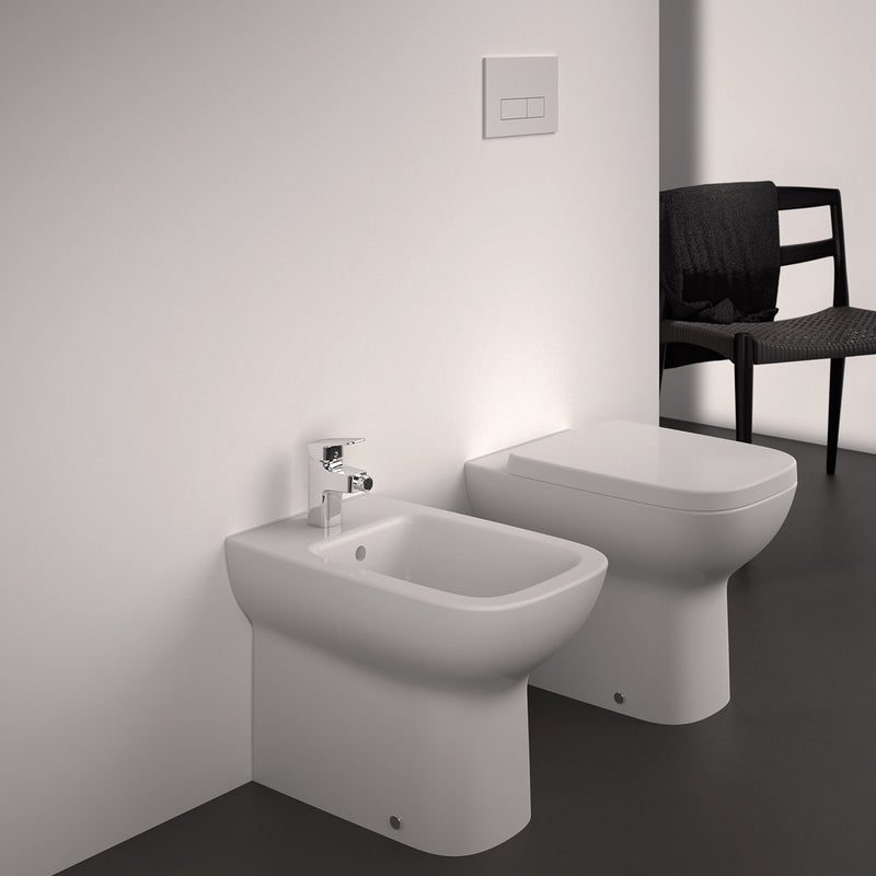 Vaso filomuro Ideal Standard I.life A 54x35
