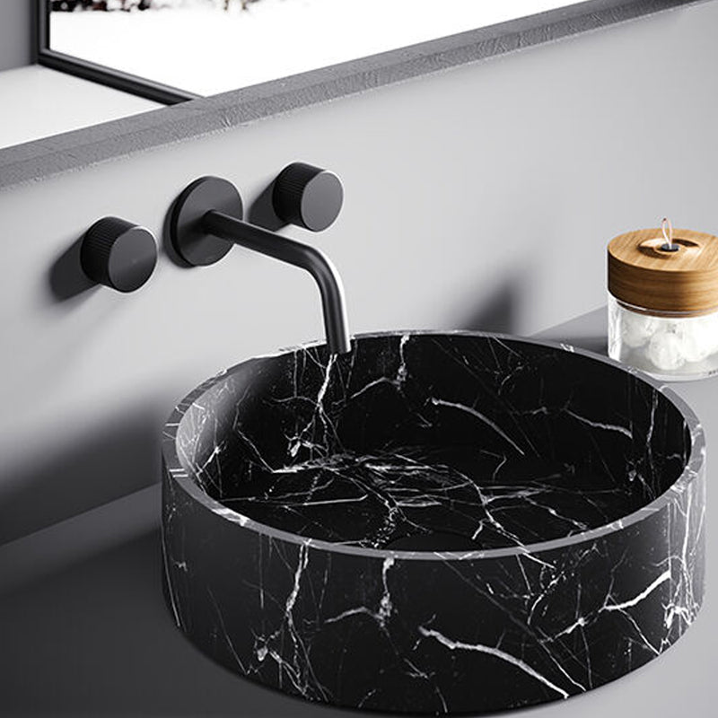 Miscelatore lavabo a muro con bocca cm 24,5 Paffoni Jo Nero Opaco by CeramicStore | Lo specialista del tuo bagno