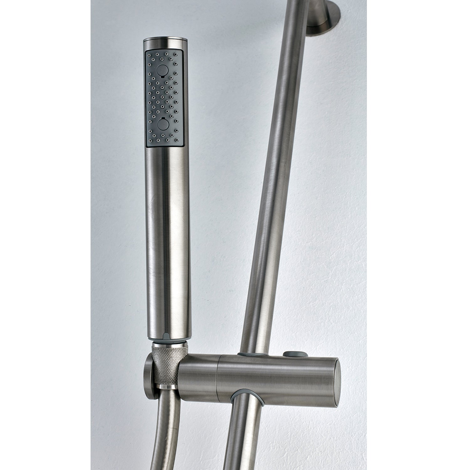 Saliscendi doccia satinato Bossini Zen Inox con asta da 90 cm by CeramicStore | Lo specialista del tuo bagno