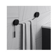 Porta asciugamani a muro in alluminio satinato nero della collezione 'Diabolo' by Cosmic - Corda nera by CeramicStore | Lo specialista del tuo bagno