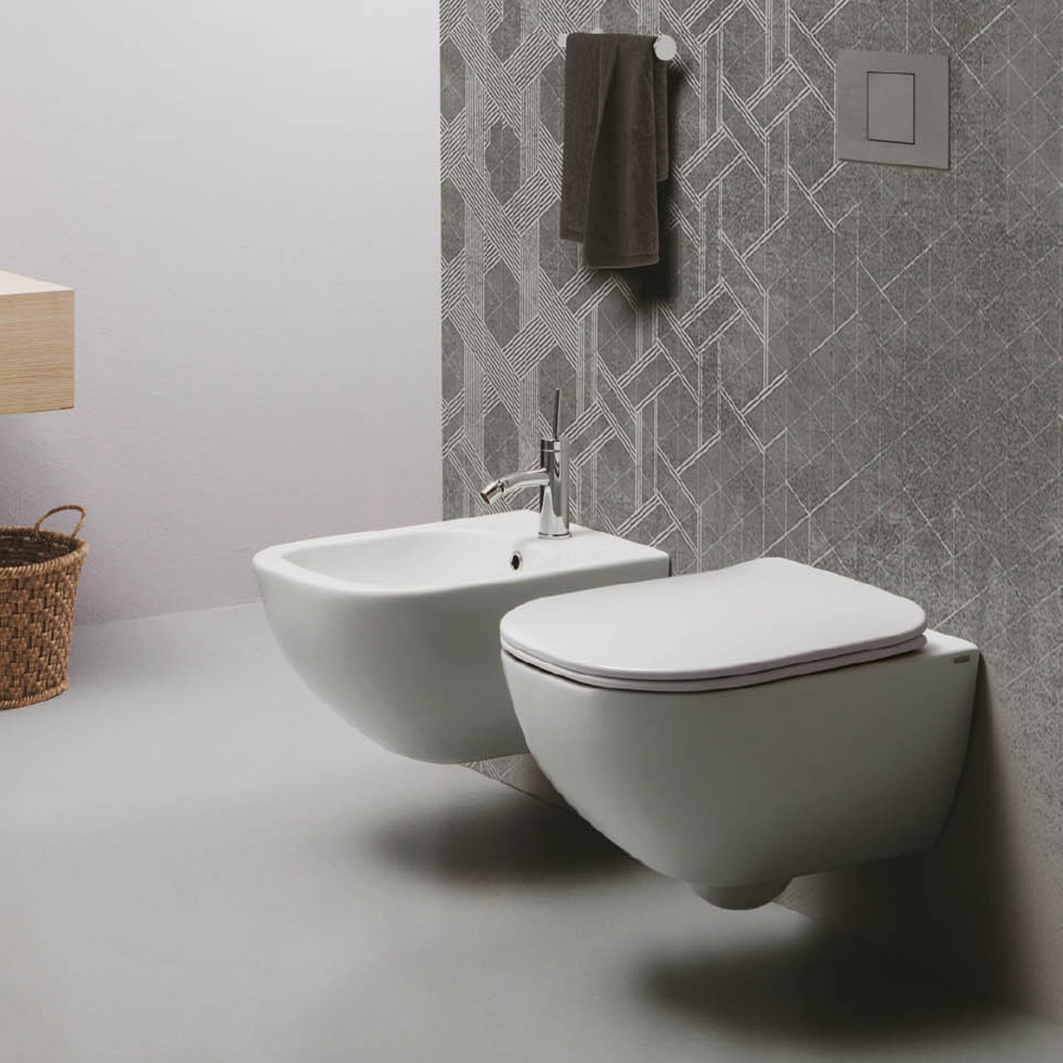 Santari sospesi serie Forever 50 in ceramica bianca con coprivaso chiusura softclose - Disegno Ceramica