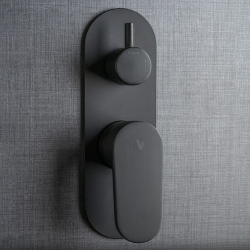 Miscelatore ad incasso rotondo per doccia con deviatore 2 vie RubiFlux Roller Mud - Grigio Fango by CeramicStore | Lo specialista del tuo bagno
