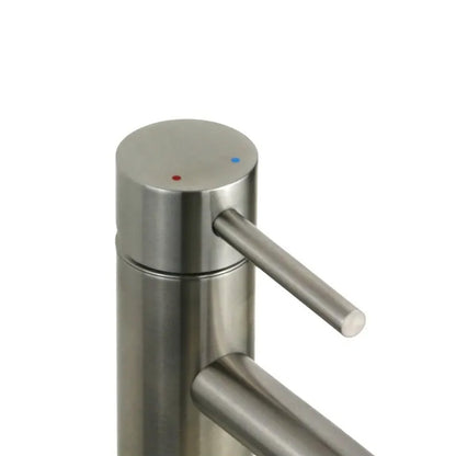 Composizione di miscelatori per lavabo, bidet e doccia a 2 vie serie TriaSix in acciaio 316 spazzolato by CeramicStore | Lo specialista del tuo bagno