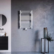 Termoarredo idraulico modello Bolzano 803x600 dritto con attacchi centrali 50 mm - Bianco by CeramicStore | Lo specialista del tuo bagno