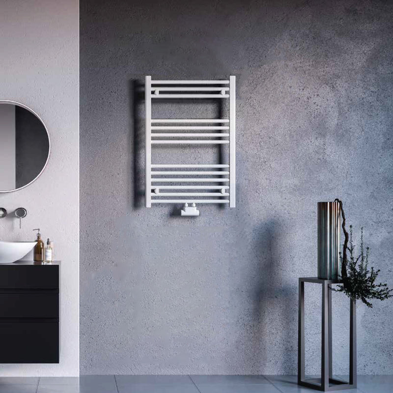 Termoarredo idraulico modello Bolzano 803x600 dritto con attacchi centrali 50 mm - Bianco by CeramicStore | Lo specialista del tuo bagno