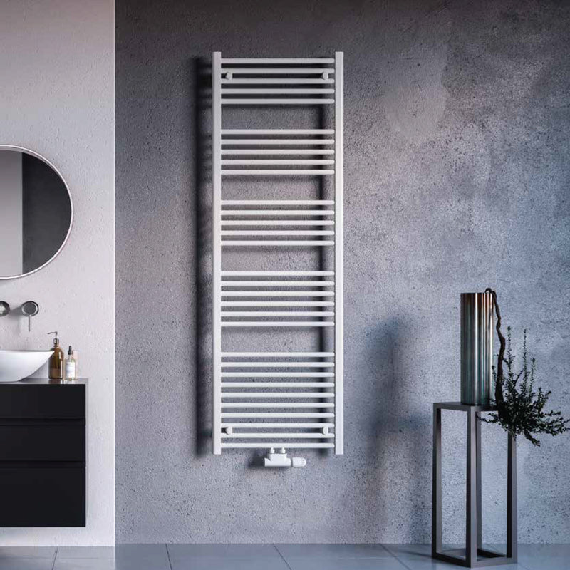 Termoarredo idraulico modello Bolzano 1785x750 dritto con attacchi centrali 50 mm - Bianco by CeramicStore | Lo specialista del tuo bagno