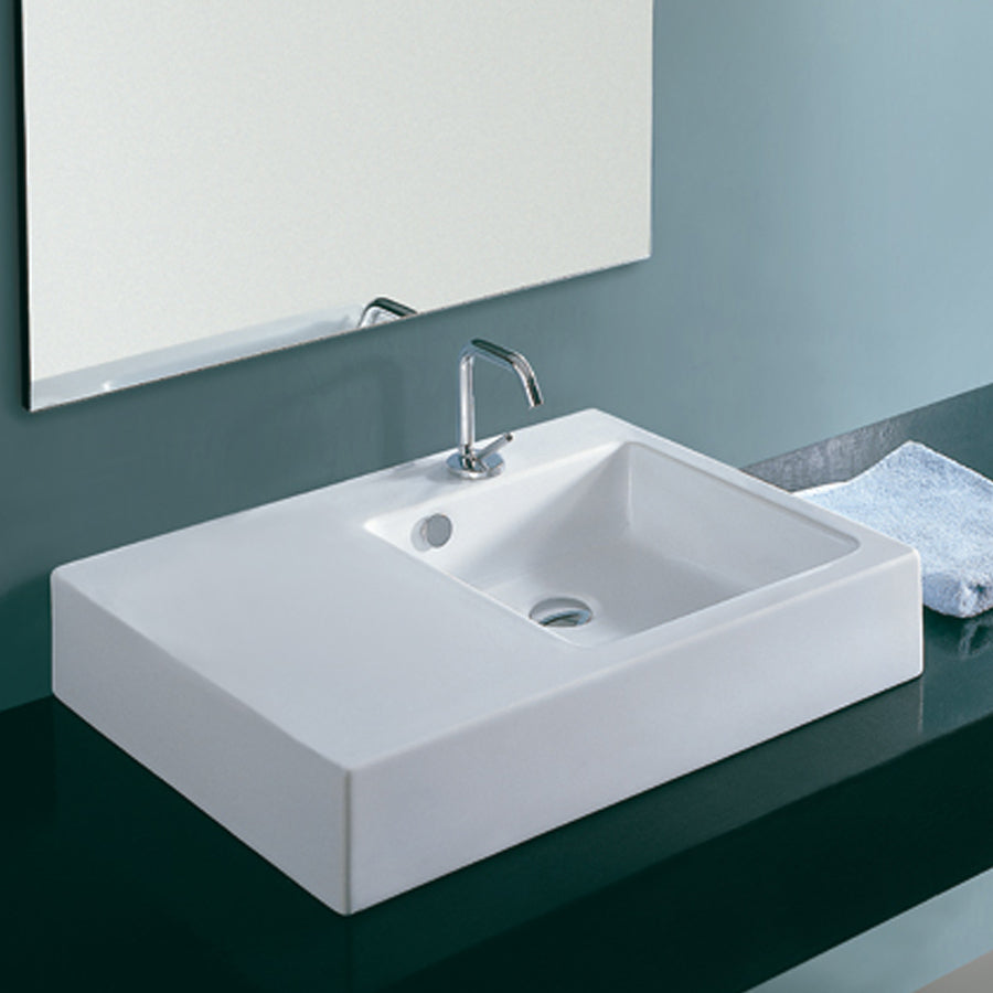 Lavabo da appoggio Althea Modello Nako con piano di appoggio laterale. In ceramica bianca
