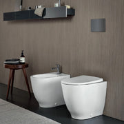 Sanitari filomuro con bidet