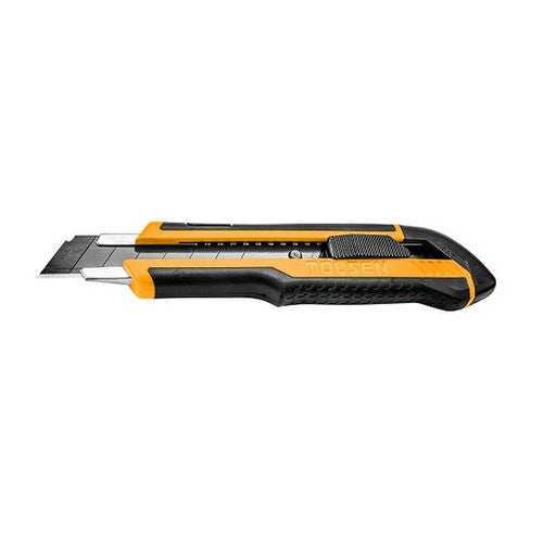 Cutter da 18 mm con tre lame 18 mm