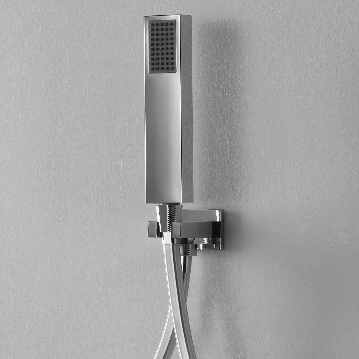 Set duplex Ares con doccetta quadra, flessibile quadrato e presa acqua con supporto by CeramicStore | Lo specialista del tuo bagno
