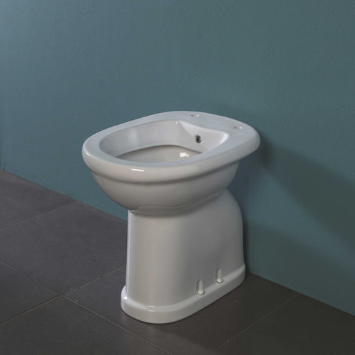 Vaso bidet chiuso con erogatore e scarico a pavimento adatto per disabili e anziani